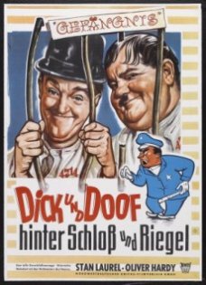 Hinter Schloss und Riegel (1931)